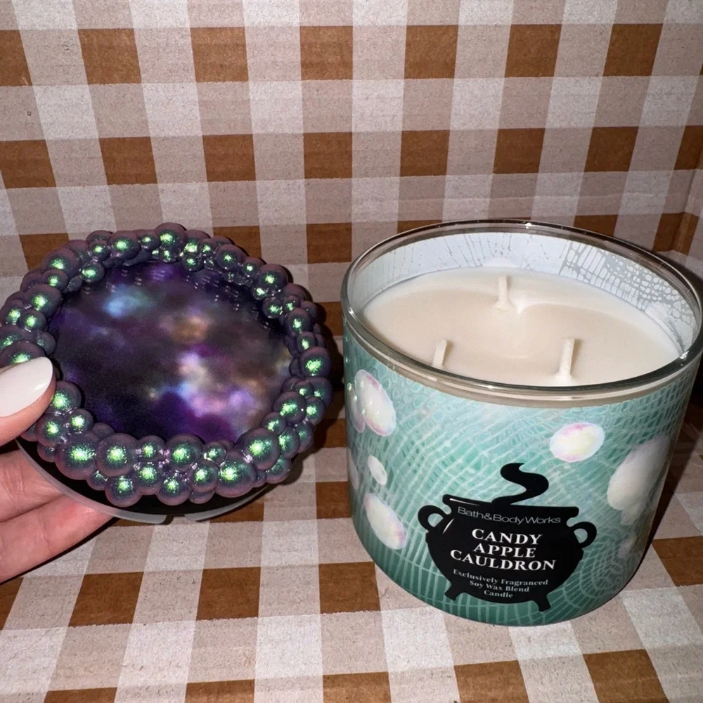 NEW B&BW Candy Apple Cauldron Candle/Bubble Lid - Picture 6 of 7